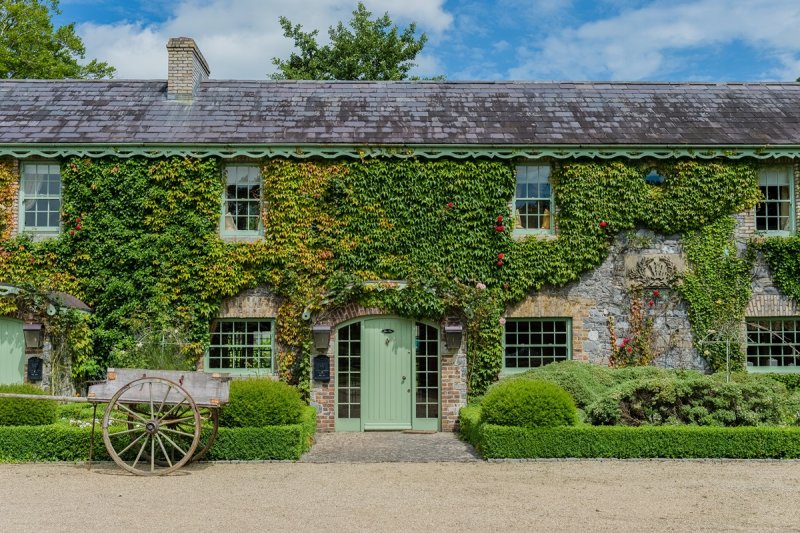 Cliff At Lyons Cottages Lyons Estate Celbridge Kildare