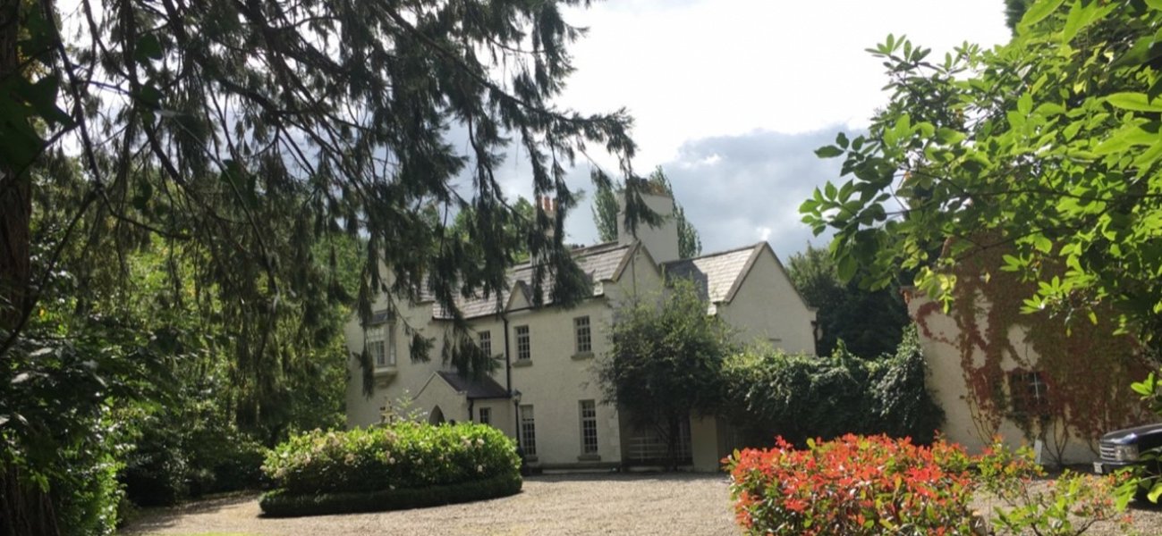 Large private detached home on the outskirts of Avoca V