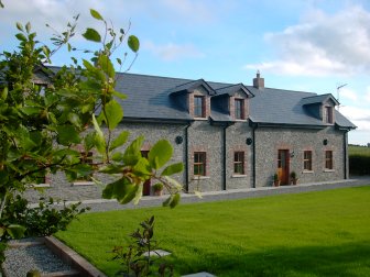 Drummeenagh Cottages